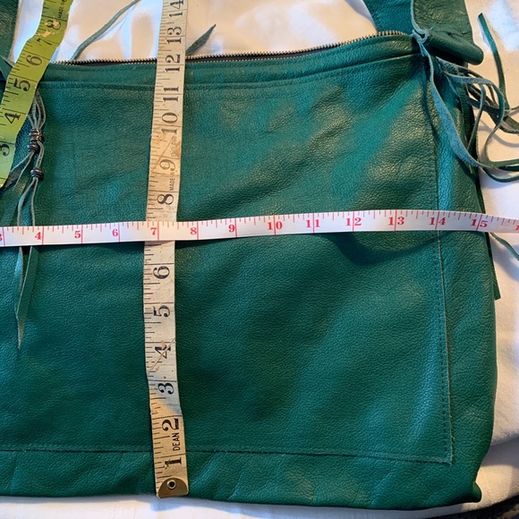 Handmade leather green purse - Picture 5 of 6